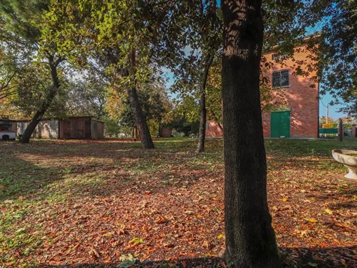 Casa con 18 locali in vendita in Via Rizzola Levante, Calderara Di Reno