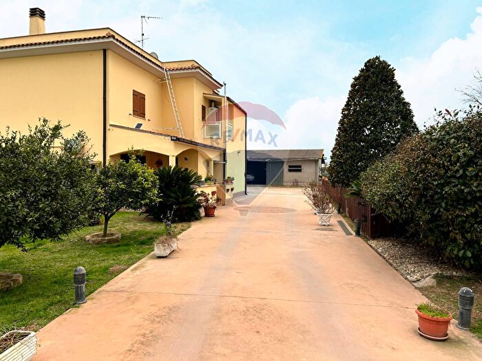 Appartamento con 5 locali in vendita in Via Lungo Sisto, Terracina