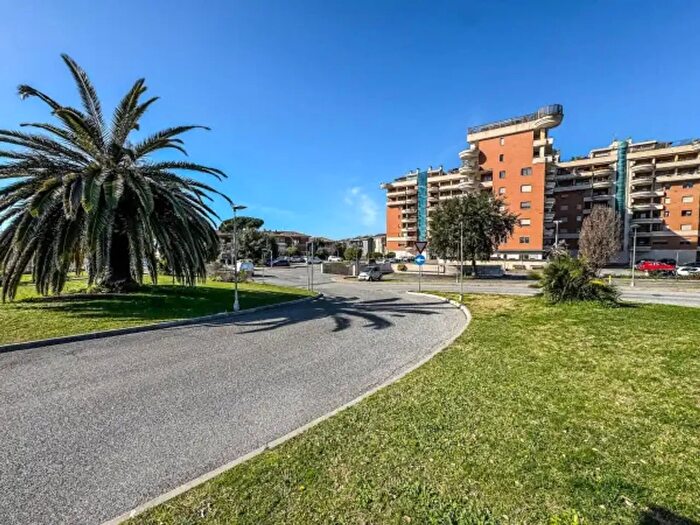 Appartamento bilocale in vendita in Via di Acilia, Roma