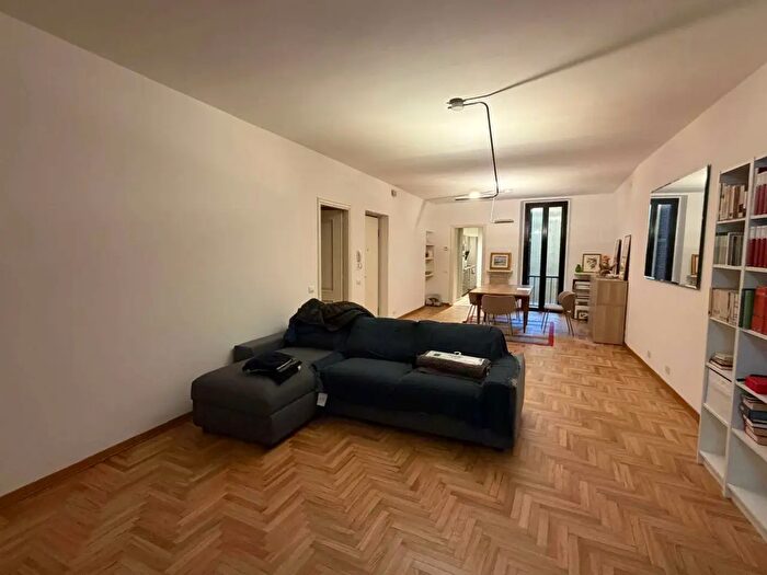 Appartamento trilocale in vendita in Via Felice Frasi, Piacenza