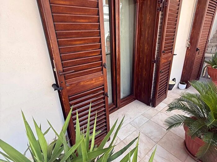 Appartamento trilocale in vendita in Via Pisanelli, Massafra