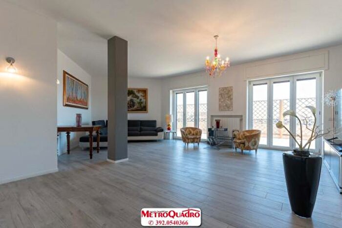 Appartamento trilocale in vendita in Via Zuretti, Foggia