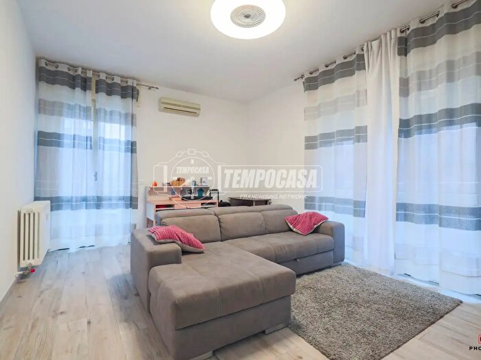 Appartamento con 6 locali in vendita in Ravenna