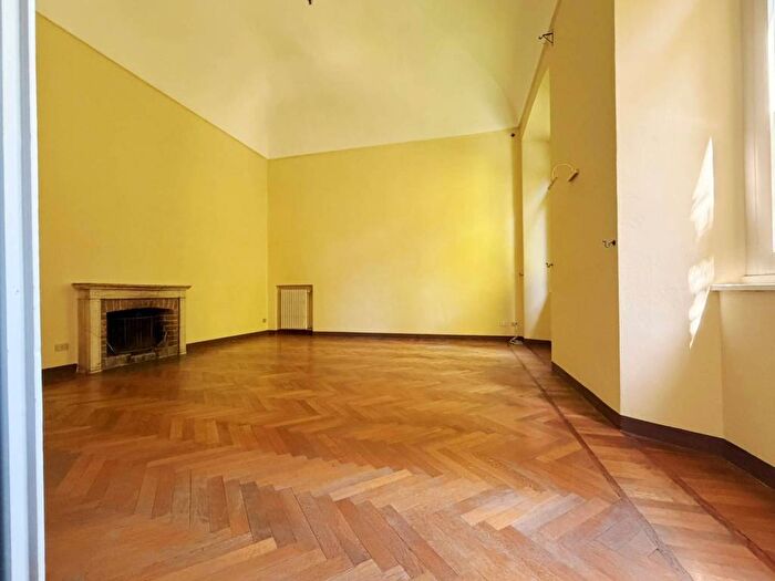 Appartamento quadrilocale in affitto in Via San Siro, Centro Storico, Piacenza