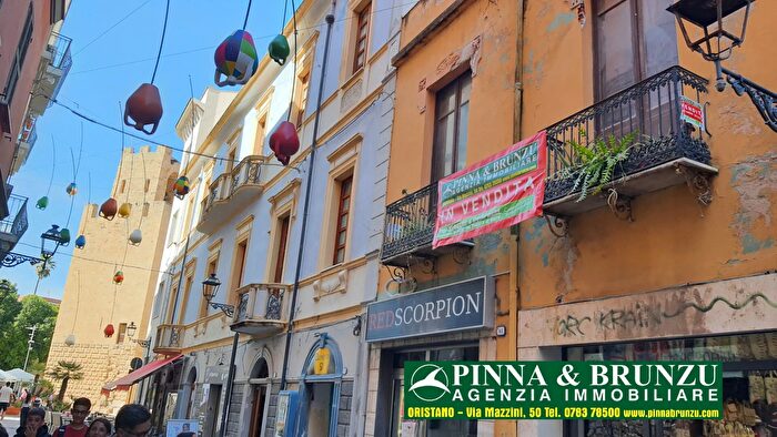 Casa in vendita in Oristano Corso Umberto Oristano, Oristano