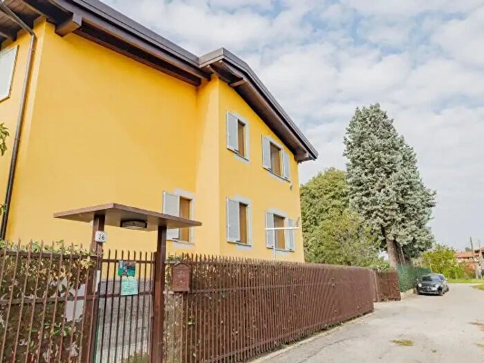 Casa con 6 locali in vendita in Via Monviso, Monza