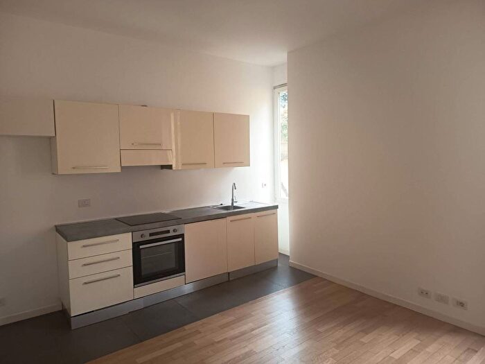 Appartamento bilocale in affitto in Via Paolo Lomazzo, Paolo Sarpi, Milano