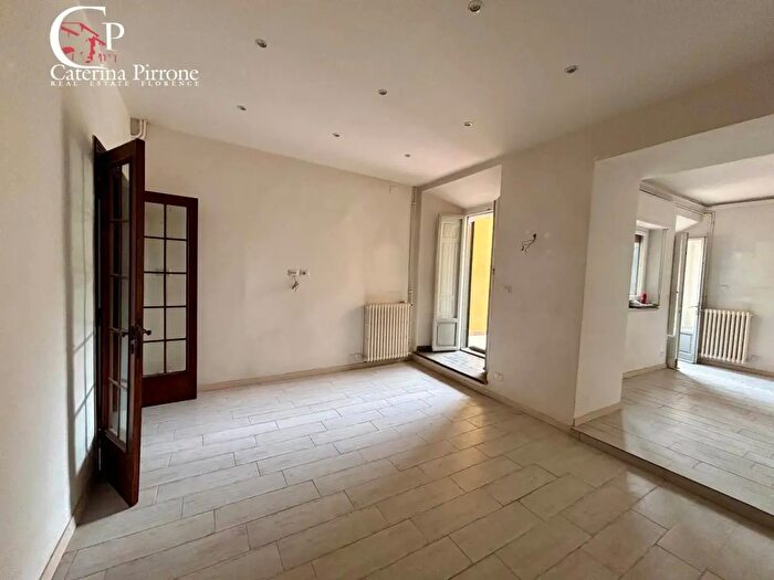 Appartamento con 5 locali in vendita in Piazza Orazio Pierozzi, San Casciano In Val Di Pesa