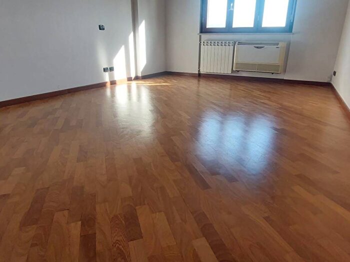 Appartamento quadrilocale in affitto in Via Tommaso Landolfi, Tribunale, Frosinone