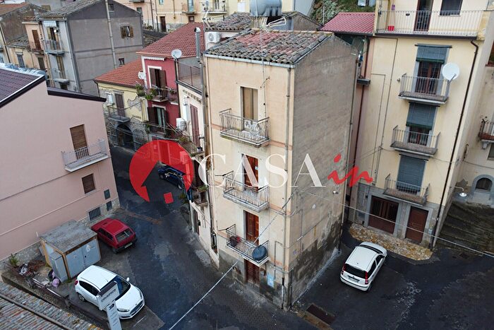 Appartamento quadrilocale in vendita in Via Celso, Nicosia