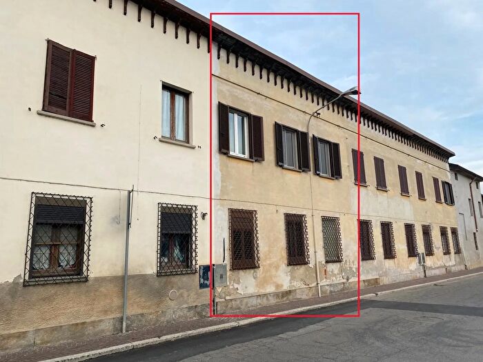 Casa trilocale in vendita in Via Roma, Borgo San Siro