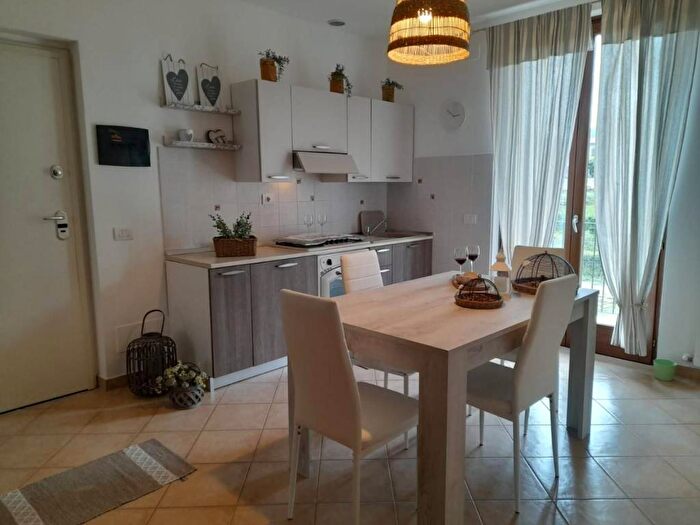 Casa trilocale in affitto in Podenzana, Podenzana