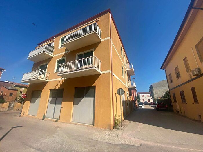 Appartamento quadrilocale in vendita in Via Milano, Monti