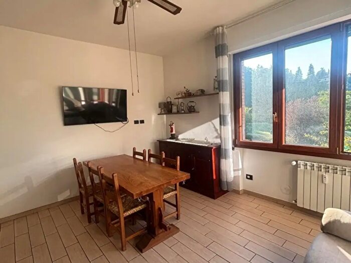 Appartamento trilocale in vendita in Via Borgo Bartolini, Bagno A Ripoli