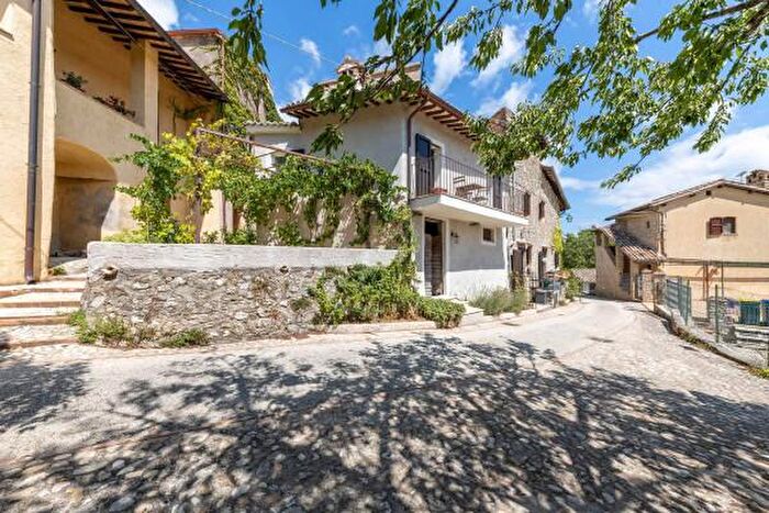 Casa con 6 locali in vendita in Sp, Spoleto