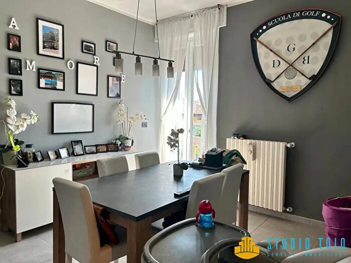 Appartamento con 6 locali in vendita in Cossato