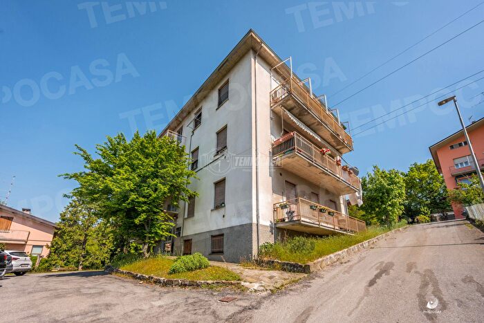 Appartamento bilocale in vendita in Strada della Cisa, Fornovo Di Taro