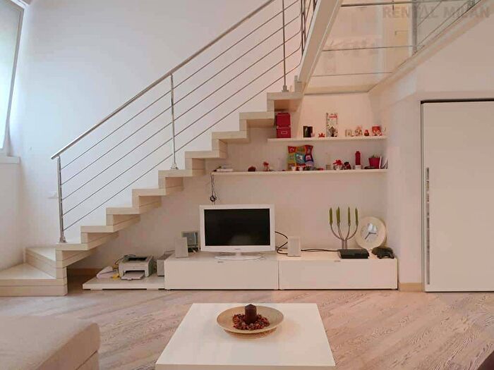 Appartamento trilocale in affitto in Via Pietro Pomponazzi, Pezzotti Meda, Milano