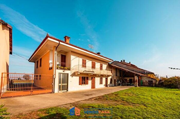 Casa con 6 locali in vendita in Via Fossano, Villafalletto