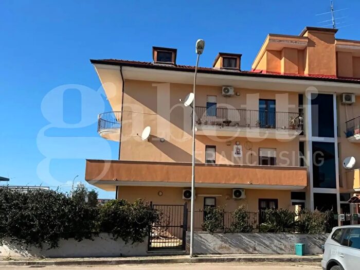 Appartamento quadrilocale in affitto in Località Iardino, Vitulazio