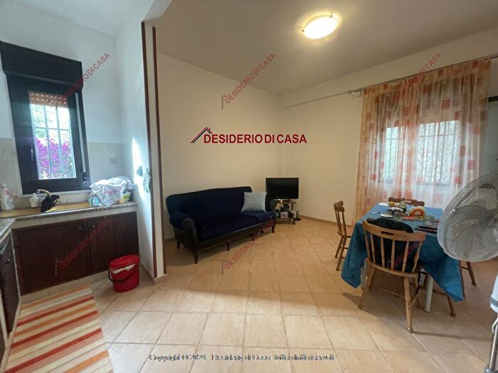 Casa con 6 locali in vendita in Carini