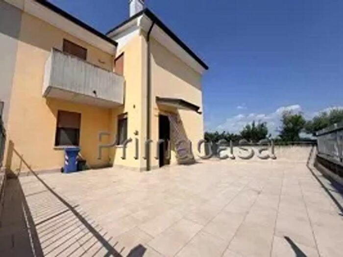 Casa quadrilocale in vendita in Via Sule, Cologna Veneta