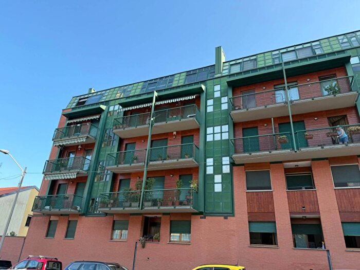 Appartamento quadrilocale in affitto in Via Metastasio, Sassi, Torino