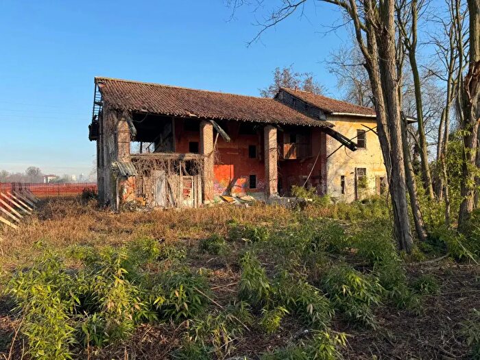 Casa in vendita in Via Don Primo Mazzolari, Milano