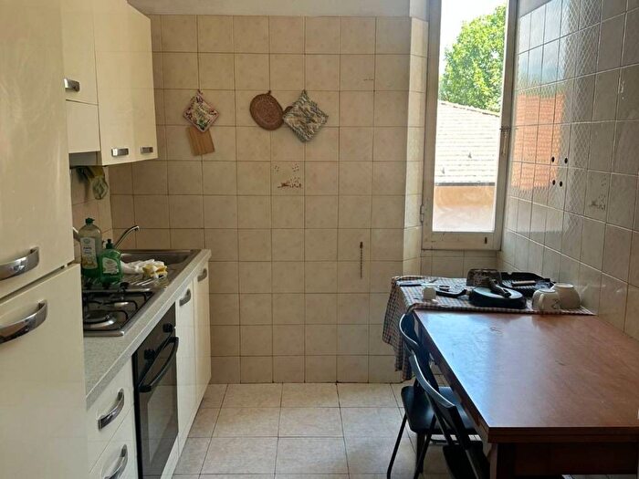 Appartamento quadrilocale in affitto in Mura di Porta Galliera, Irnerio, Bologna