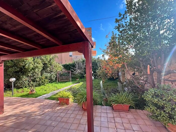 Appartamento con 8 locali in vendita in Lecce