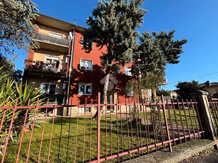 Appartamento trilocale in vendita in Via Luigi Galvani, Sommacampagna