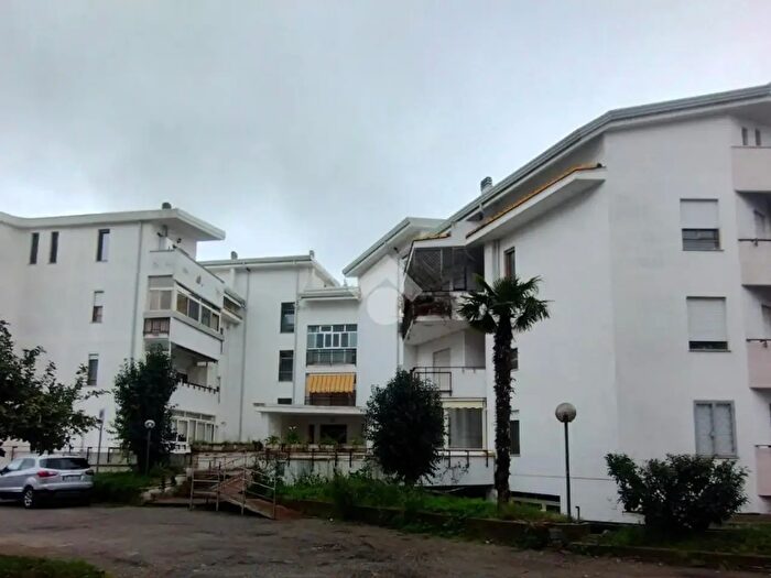 Appartamento quadrilocale in vendita in Via Leonardo da Vinci, Castrolibero