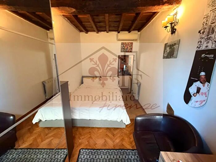 Appartamento bilocale in vendita in Via della Chiesa, Firenze