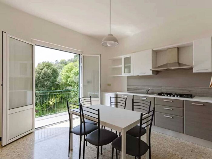 Appartamento quadrilocale in affitto in Via dei Piani, Centro, Moneglia