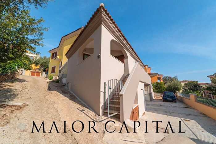 Casa quadrilocale in vendita in Limpiddu Via Adda, Budoni