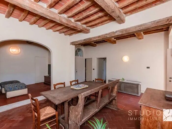 Casa con 6 locali in affitto in Via Castel di Piazza, Pistoia