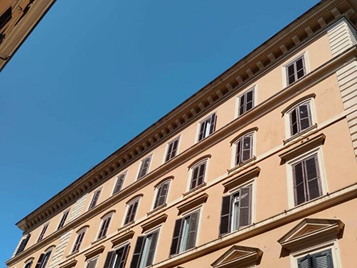 Appartamento quadrilocale in affitto in Via Montebello, Castro Pretorio, Roma