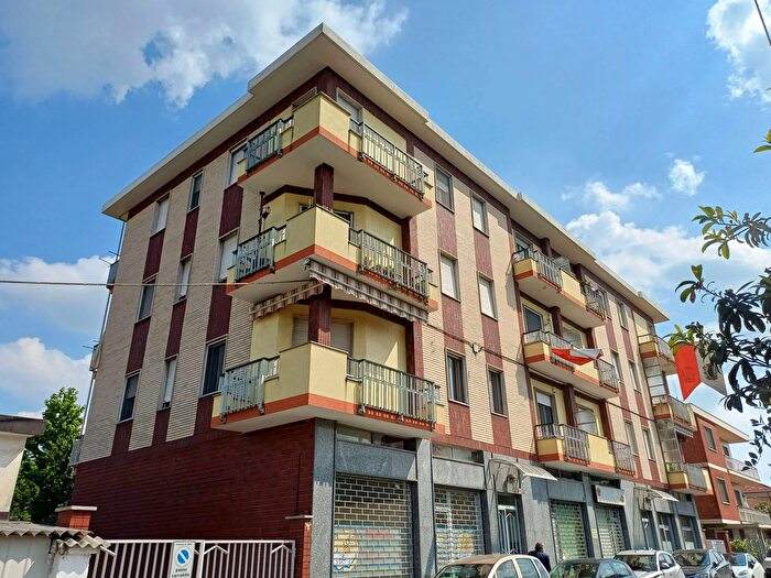 Appartamento trilocale in vendita in Via Montesoglio, Cirie