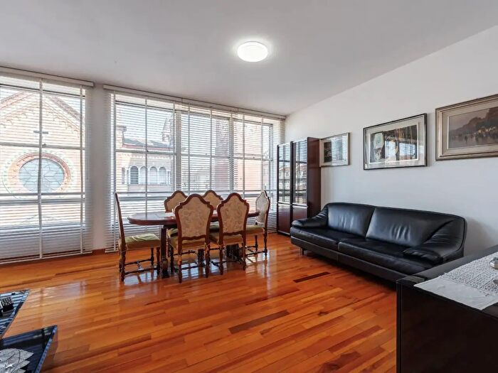 Appartamento con 5 locali in vendita in Via Assietta, Torino