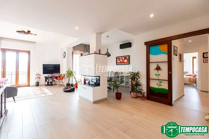 Appartamento con 5 locali in vendita in Via Elso Sommovigo, Arcola