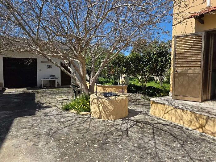 Appartamento con 5 locali in vendita in Contrada Tafalia, Marsala