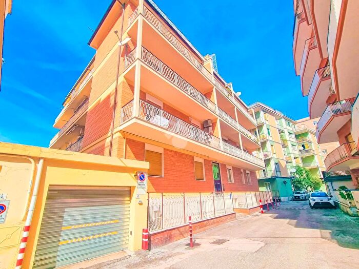 Appartamento quadrilocale in vendita in Via Sinibaldo Baroncini, Chieti