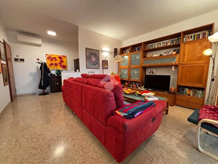 Appartamento quadrilocale in vendita in Via Taggia, Modena