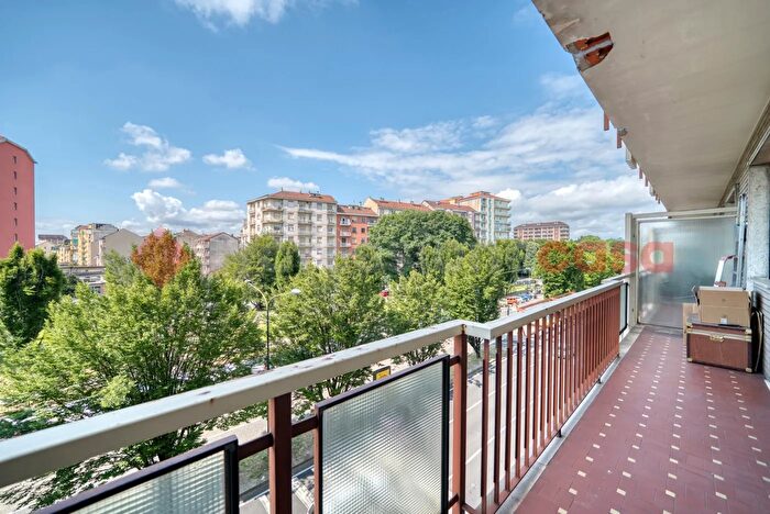 Appartamento trilocale in vendita in Via Botticelli, Torino