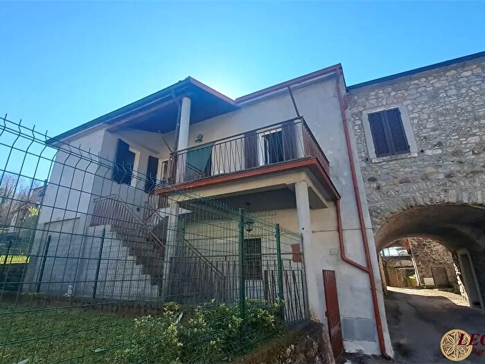Casa con 7 locali in vendita in Via San Rocco, Villafranca In Lunigiana