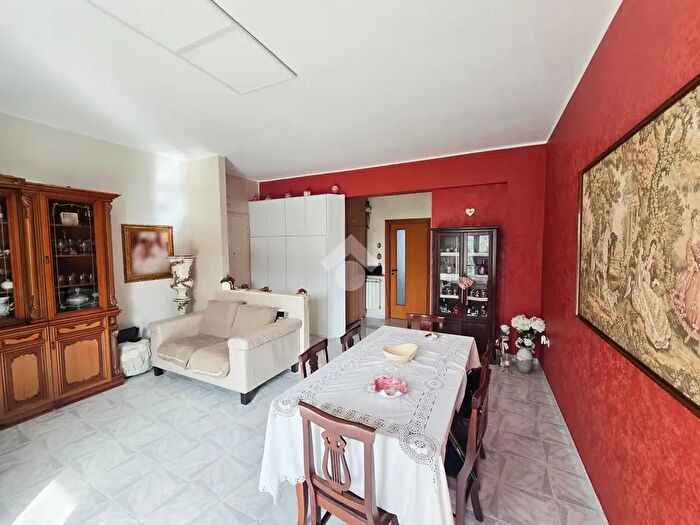 Appartamento trilocale in vendita in Via Carlo Collodi, Pomigliano DArco