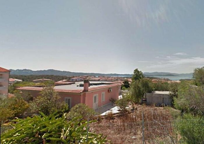 Casa con 6 locali in vendita in La Maddalena, La Maddalena