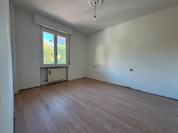 Appartamento quadrilocale in vendita in Via Giovanni Segantini, Firenze