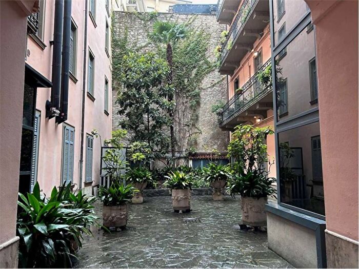 Appartamento bilocale in affitto in Viale Geno, Via Torno Via Geno, Como