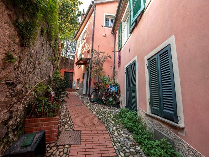Appartamento quadrilocale in affitto in Salita Mandrella a Monte, Centro, Sestri Levante